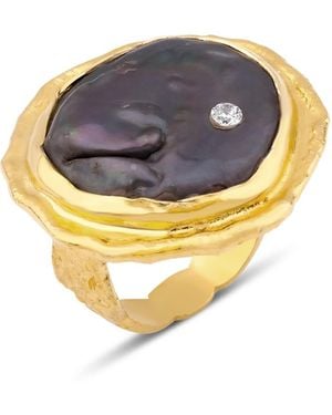 Ece London The Aphrodite's Tear Baroque Pearl Ring - Metallic