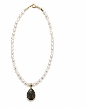 ORIGIN OF HEARTS Neutrals Amea Necklace – Freshwater Pearl & Amethyst Pendant Necklace - Metallic