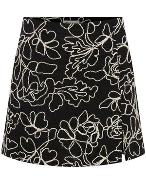 Thisisu Collection Noir Flora Short - Black