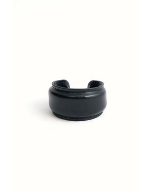 FRONT ROW SHOP Atelier Leather Cuff - Black
