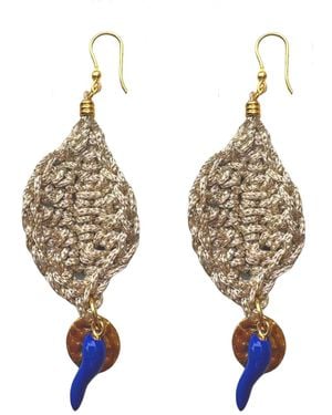 Hilo De Mar Leaf Earrings With Chilli - Metallic