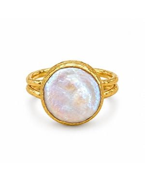 Saéa Coin Freshwater Pearl Hammered Statement Ring - Metallic