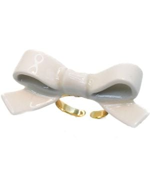 H2 Studio Bowtie Maniac Small Ribbon Ceramic Bowtie Plated Brass Ring - White