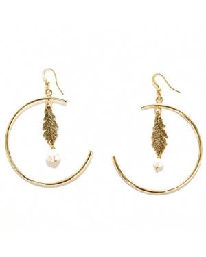 Volgara Bijoux Oak Leaf & Pearl Hoops - Metallic