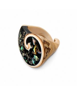 Bellus Domina Chunky Shell Spiral Ring - White