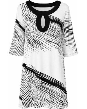 Conquista Monochrome Shift Dress With Keyhole Neckline & Graphic Print - Grey
