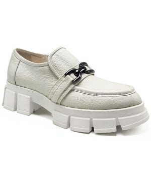 Beautiisoles by Robyn Shreiber Made in Italy Neutrals Raquel Off- Leather Comfortable Work Evening Lugsole Combat Shootie - White