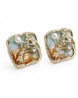 Nuvv Collection Neutrals Floral Pearl Square Stud Earring - Metallic