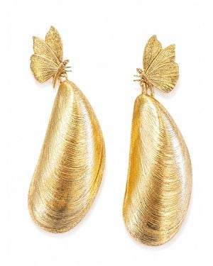 The Pink Reef Butterfly Mussel Earring - Metallic