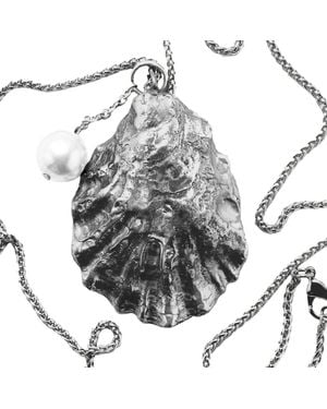 Lovard Large Curly Oyster Necklace - White