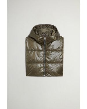 Woolrich Veste Sans Manches Matelassée Pliable En Urban Light Nylon À Capuche Pour Femme Couleur Taille One - Vert