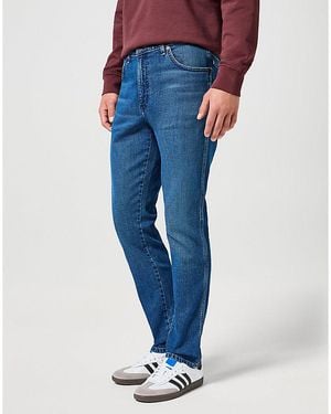 Wrangler River Tapered Jean Size 28 X32 - Blue