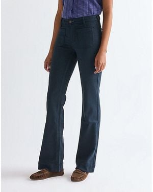 Wrangler Flare Jean Size 24 X30 - Blue