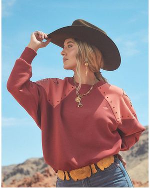Wrangler X Lainey Wilson Studded Western Crew Größe - Rot