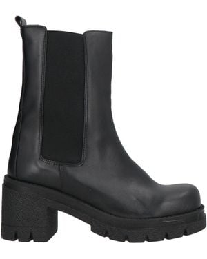 Alexander 1910 Ankle Boots - Black
