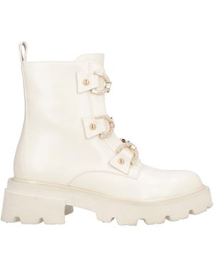 Tosca Blu Ankle Boots - Natural
