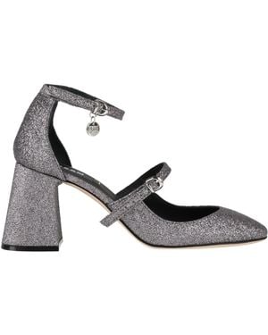 MSGM Pumps - White