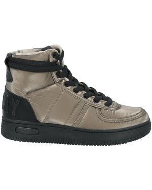 Replay Trainers - Brown