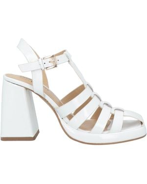 Emanuélle Vee Sandals - White