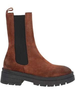 Stele Ankle Boots - Brown