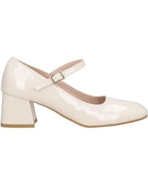 Nila & Nila Court Shoes - Natural