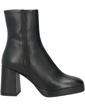 Bervicato Ankle Boots Calfskin - Black