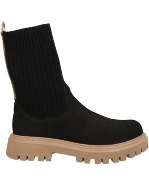 Nila & Nila Ankle Boots - Black
