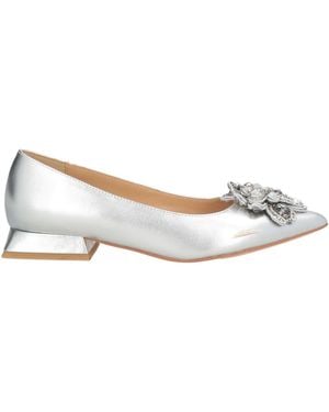 Alma En Pena. Ballet Flats - White