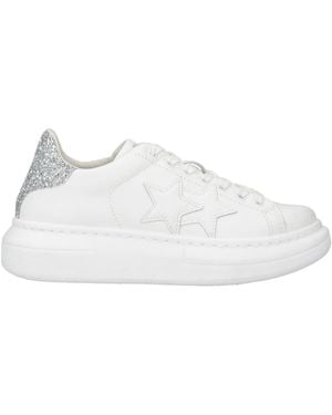 2Star Trainers - White