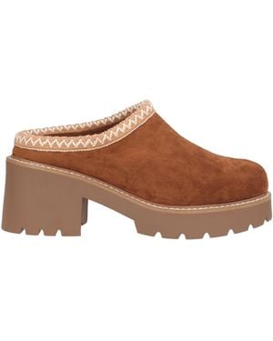 Steve Madden Mules & Clogs - Brown
