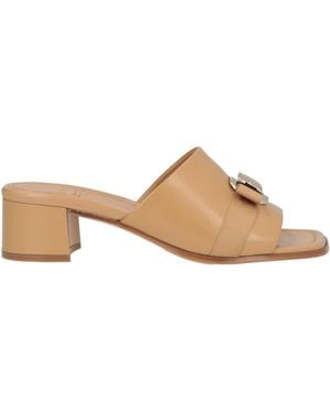 Ferragamo Camel Sandals Lambskin - Natural