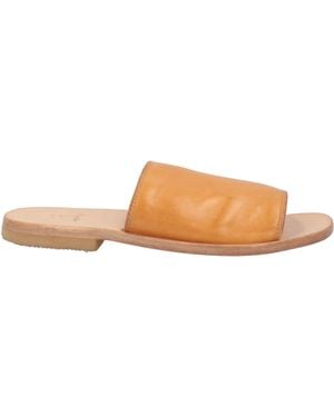 Moma Sandals - Brown