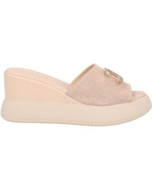 Cinzia Soft Sandals - Natural