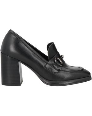 Cinzia Soft Loafer - Black