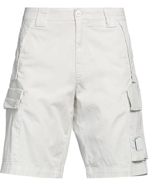 C.P. Company Shorts & Bermudashorts - Weiß