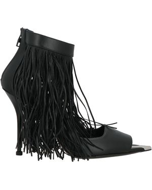 McQueen Court Shoes - Black