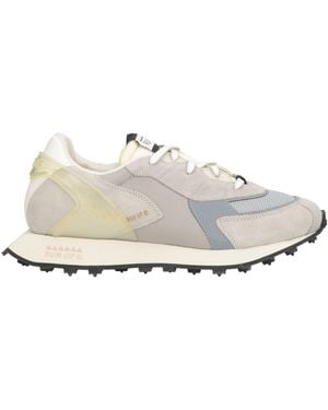 RUN OF Trainers - White