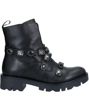 Tosca Blu Ankle Boots - Black