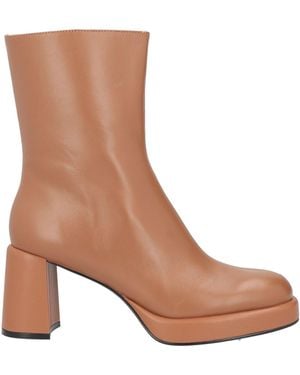 Jeannot Ankle Boots - Brown