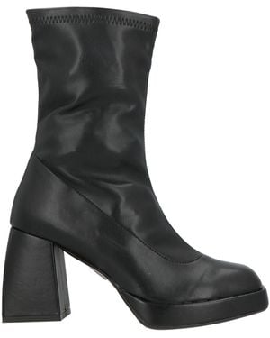 Nila & Nila Ankle Boots - Black
