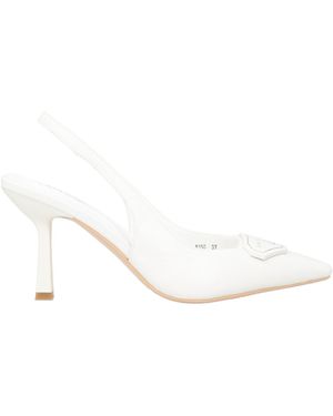 Laura Biagiotti Court Shoes - White