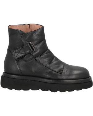 Ixos Ankle Boots - Black