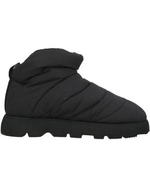 PIUMESTUDIO Botines de caña alta - Negro