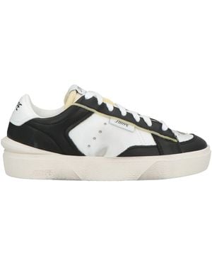 Strype Trainers - Black
