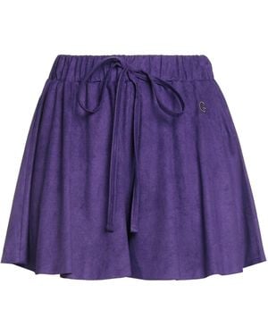 Gaelle Paris Shorts & Bermuda Shorts - Purple