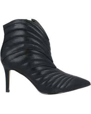 Werner Ankle Boots - Black