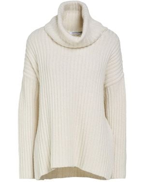 European Culture Turtleneck - White