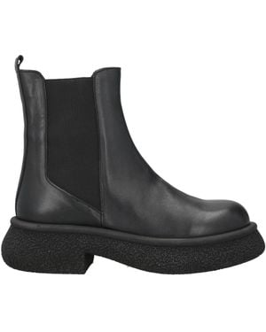 Tosca Blu Ankle Boots - Black