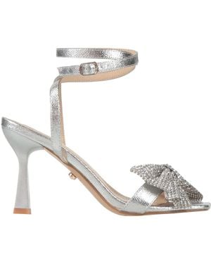 Twenty Four Haitch Sandals - White