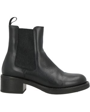 Frau Stiefelette - Schwarz